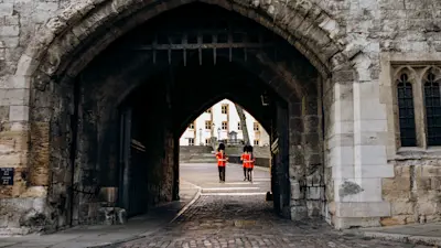 1276 - London Complete Tower 16x9-0003