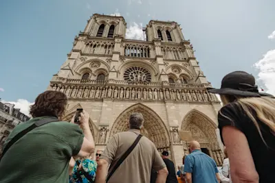 Walks Paris Paris in a day Giulia Verdinelli 050 processed by imagy