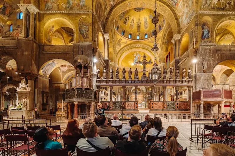 Walks Venezia Alone in St Mark-s and Doge palace Giulia Verdinelli 034