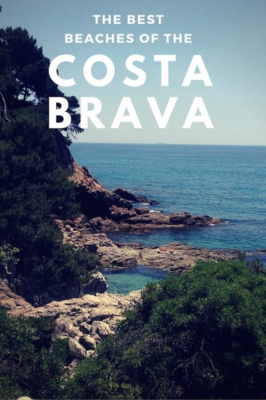 Headed to the Costa Brava? The area north of Barcelona is famous for its natural beauty. Check out the best beaches on the Costa Brava with our guide!