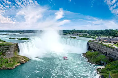 Hornblower Niagara Cruises Voyage to the Falls 5