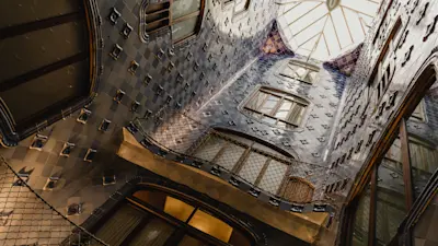 Walks-20180410-Barcelona - Complete Gaudi 16x9-0005