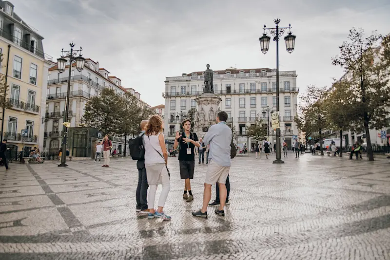 Walks-20191002-Lisbon Bairro Alto and Wine 2x3-0021